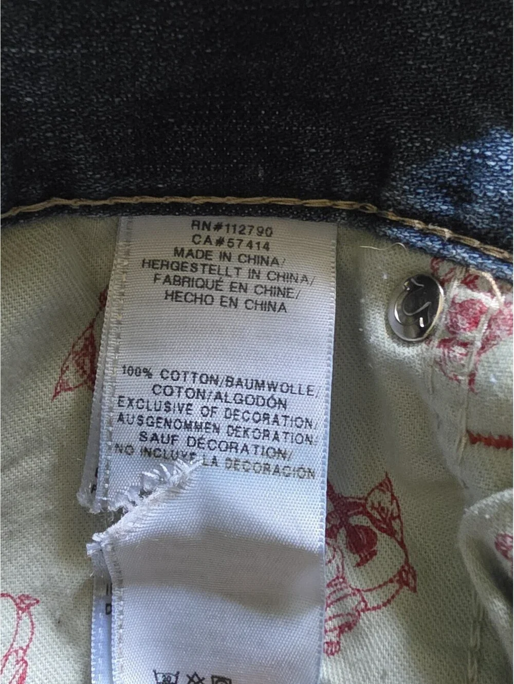 True Religion Mens Semi Distressed Jeans  Sz 30x32